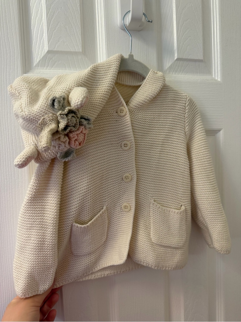 Baby GAP Cream Knit Baby Cardigan with Unicorn Flower Accent - EUC